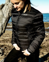 The Venus Puffer Jacket is the perfect layering piece with all the key elements you look for in an everyday lightweight puffer jacket.   Warm and light synthetic down for enhanced thermal properties, and constructed with comfortable elasticised binding around cuffs and hemline.  Quality vinyl heat pressed Oi Captain logo on chest and on back collar.  The Venus Puffer Jacket is a versatile piece, perfect to pair back with any of your activewear pieces, or jeans for an off-duty weekend look.